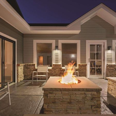 Country Inn & Suites By Radisson, Northfield, Mn Bagian luar foto