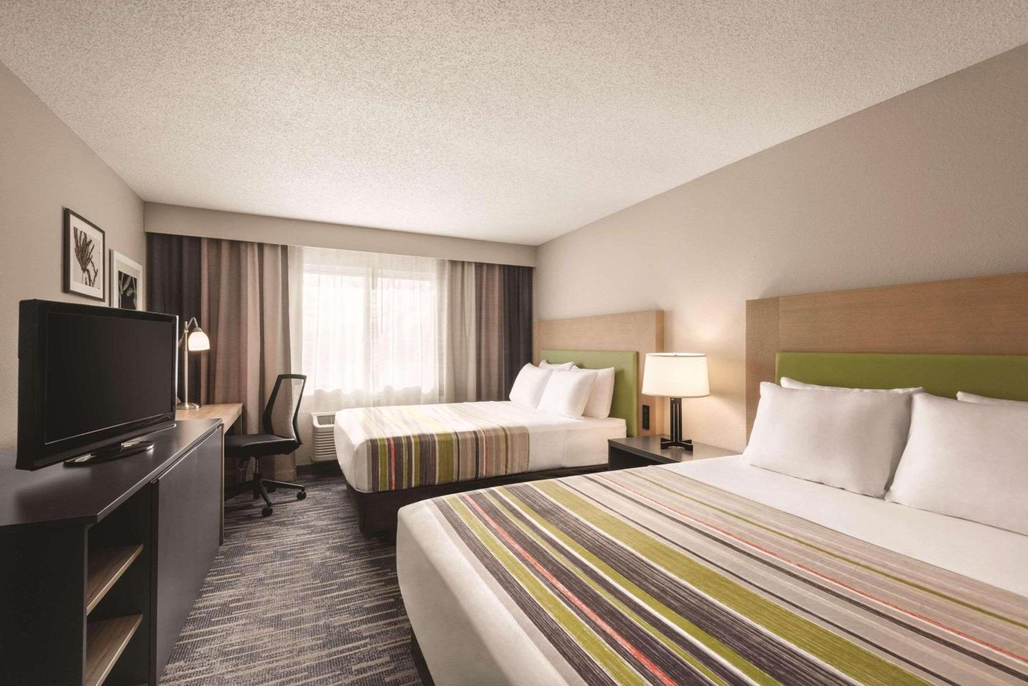 Country Inn & Suites By Radisson, Northfield, Mn Bagian luar foto