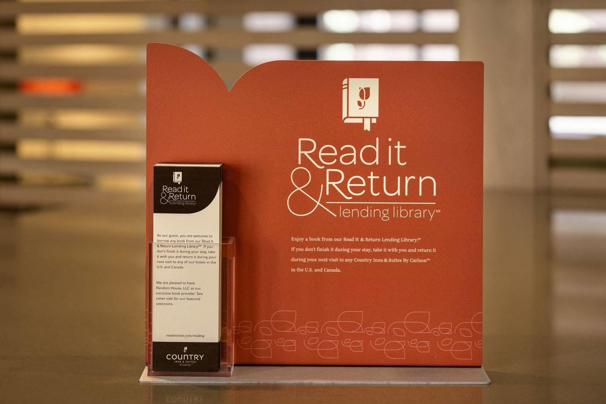 Country Inn & Suites By Radisson, Northfield, Mn Bagian luar foto
